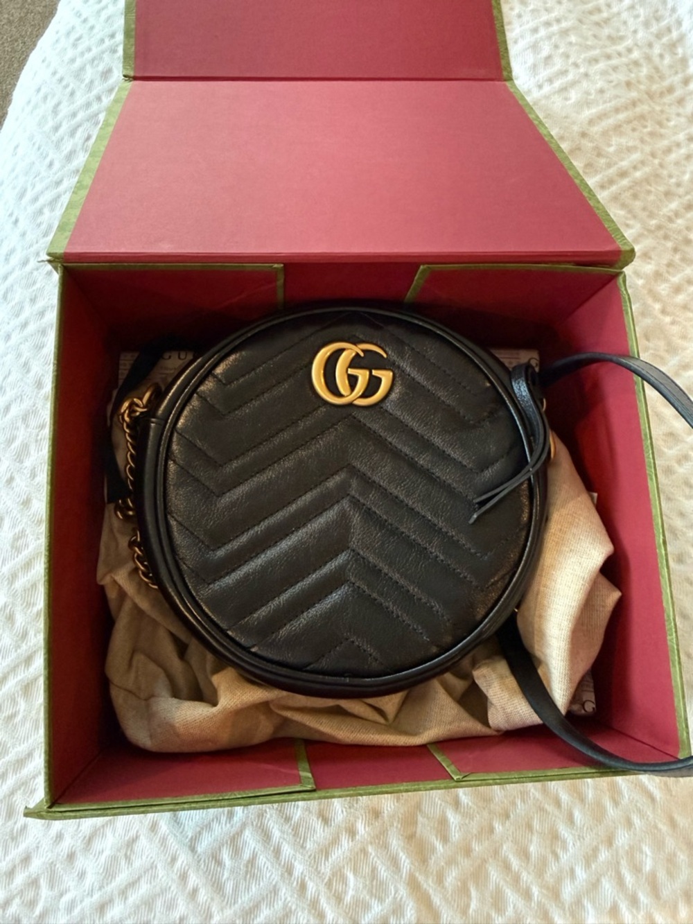 Gucci GG Marmont Round Crossbody Bag - Picture 9 of 9